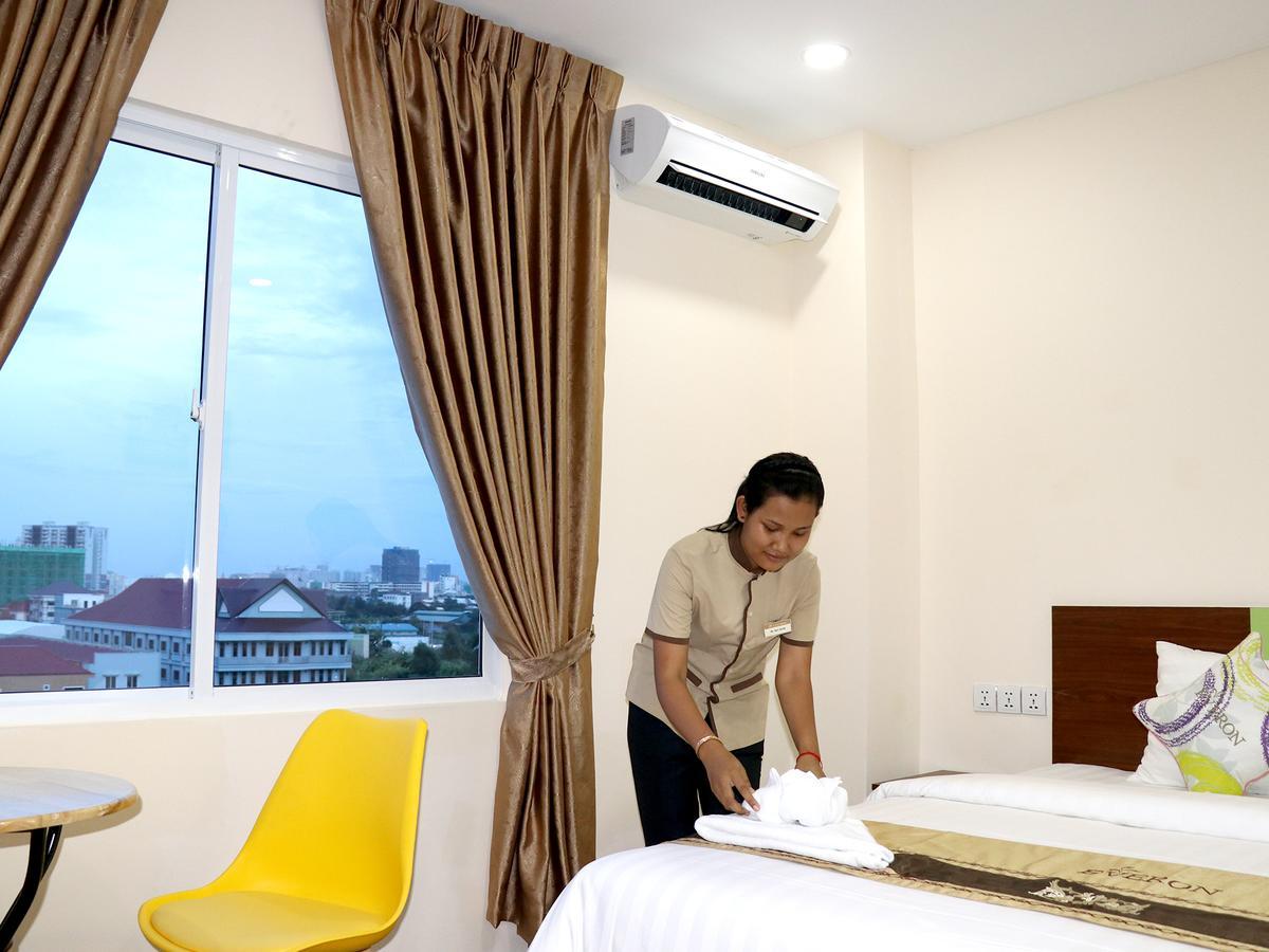 K City Hotel 프놈펜 외부 사진
