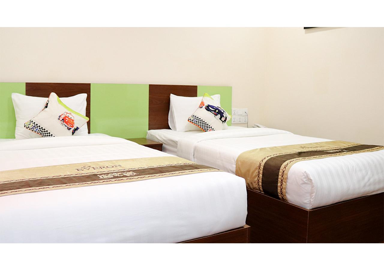 K City Hotel 프놈펜 외부 사진